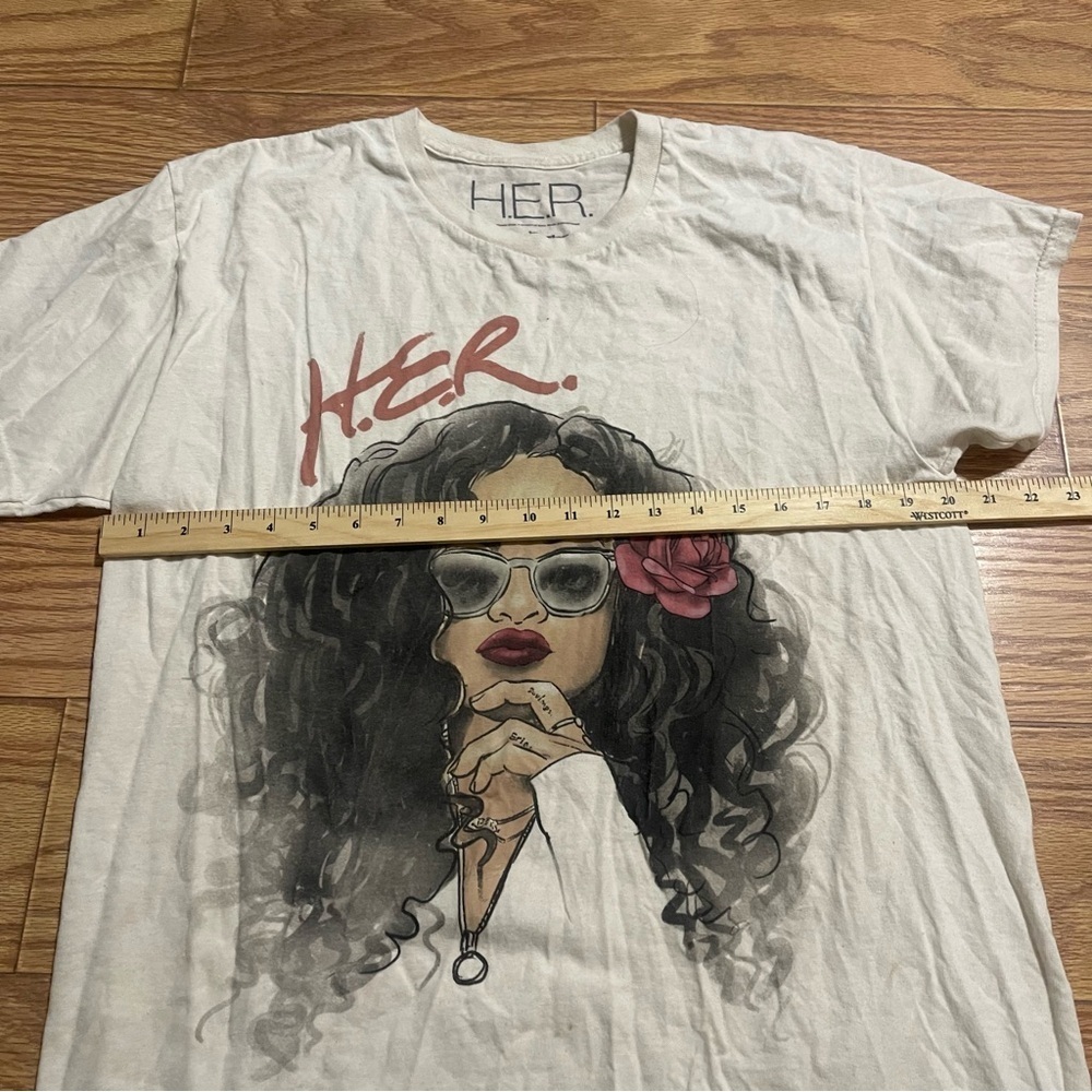 HER Shirt Large - Picture 5 of 8